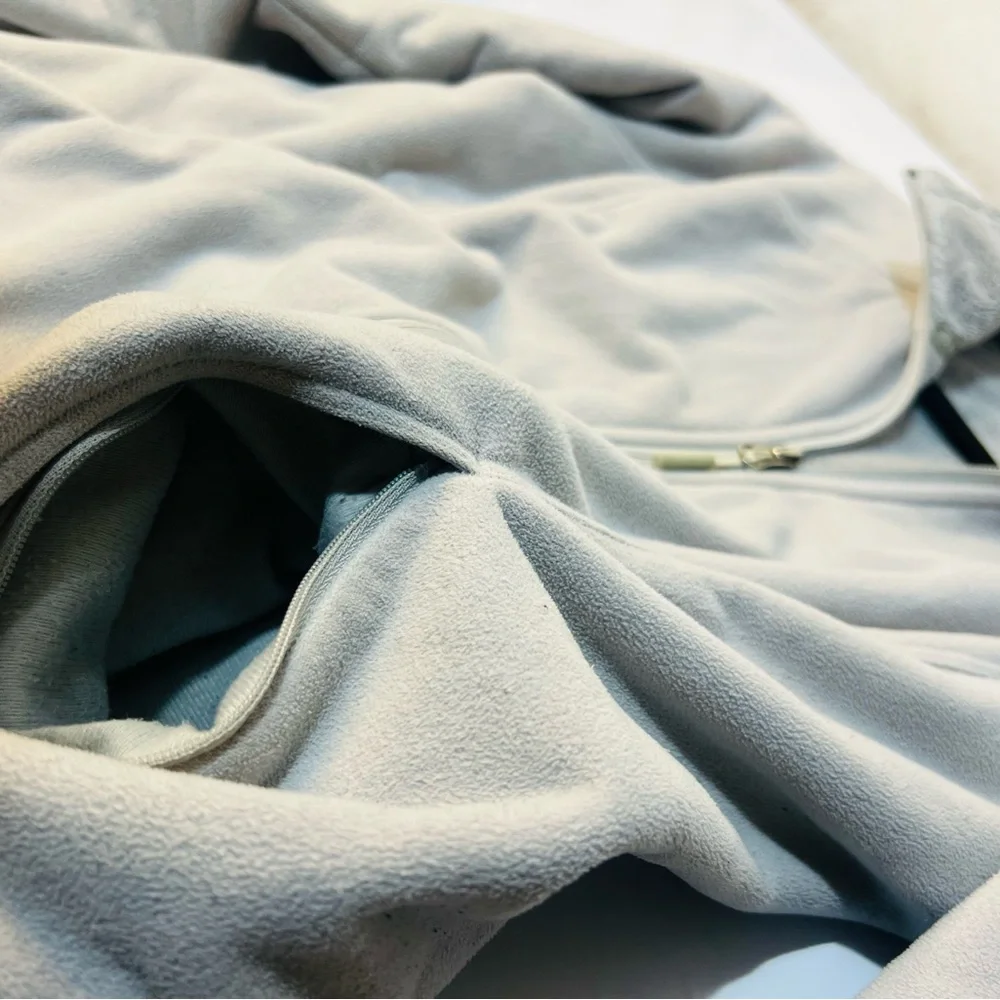 The North Face Light Gray Fleece Jacket - Picture 13 of 13